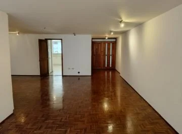 Departamento en Venta de Oportunidad en La González Suarez — imagen 2
