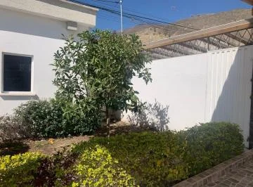 Venta Casa en La Mitad del Mundo, en Urbanizacion — imagen 2