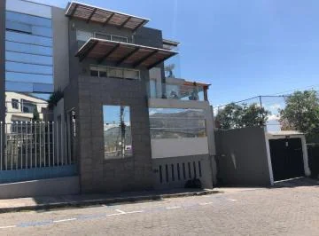 Vendo Dúplex Moderno a Dos Cuadras del Parque de Cumbayá — imagen 5