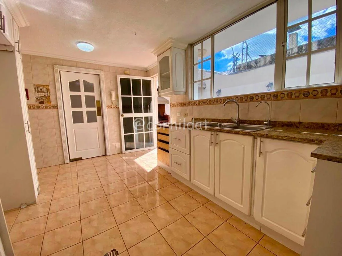 H/ El Condado, Casa en Venta, Usd — imagen 3