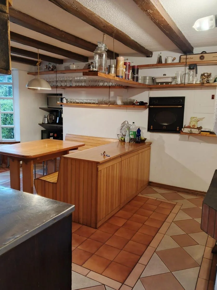 Vendo Exclusiva Casa con Jardín por Remodelar, Sector Exclusivo de Campo Alegre — imagen 3