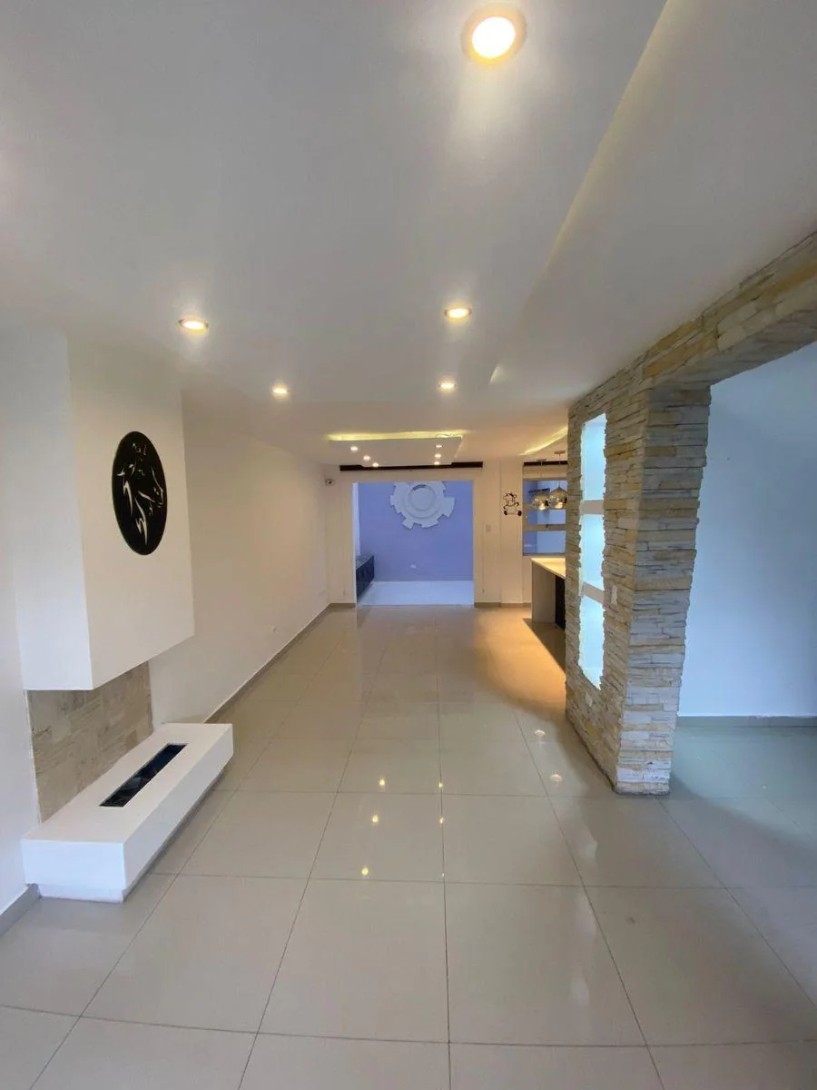 Casa en Venta Sector Marianitas en Calderón — imagen 2