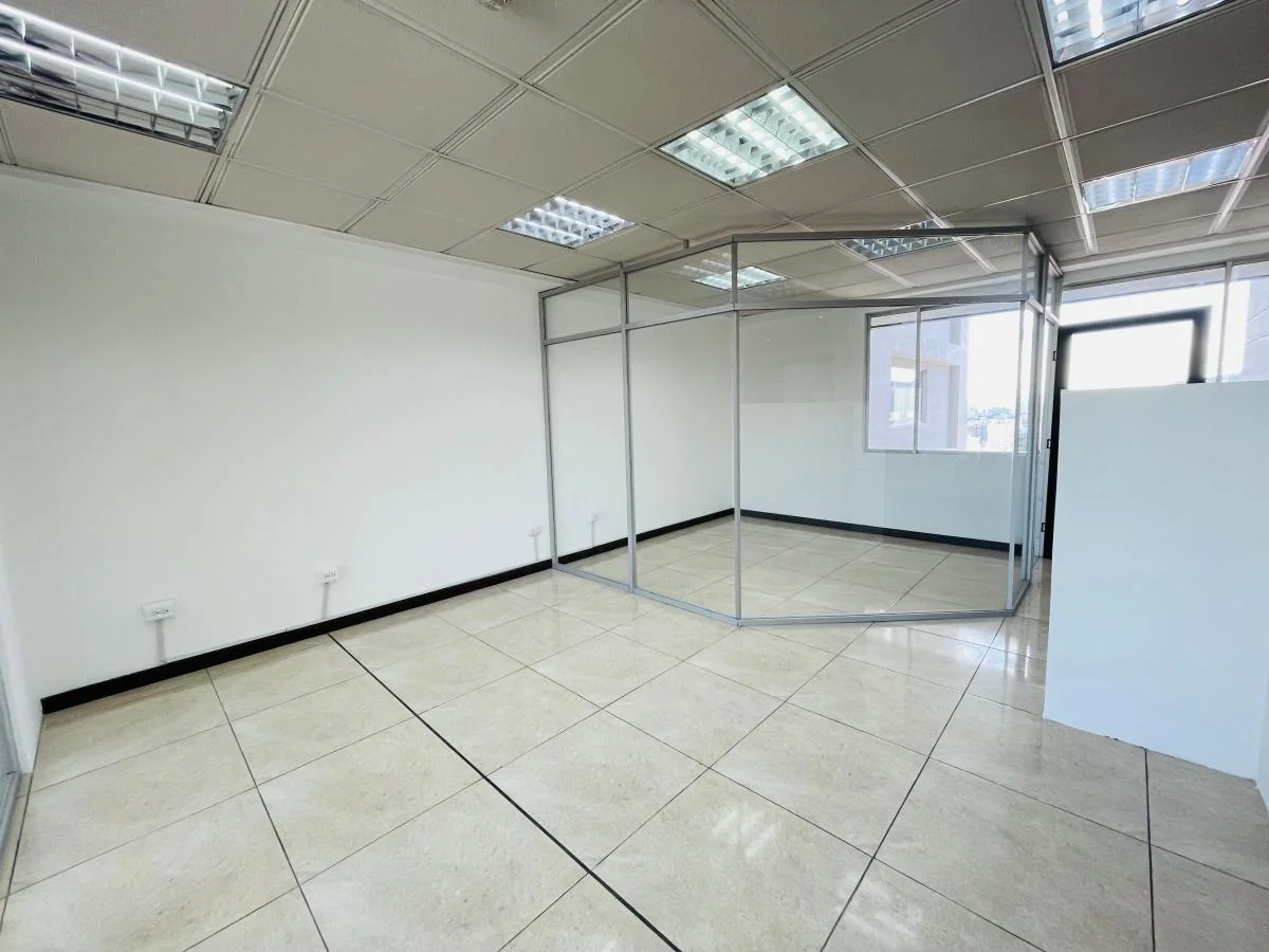 Venta de Oficina en El Sector La Coruña de 65 m con Divisiones — imagen 5