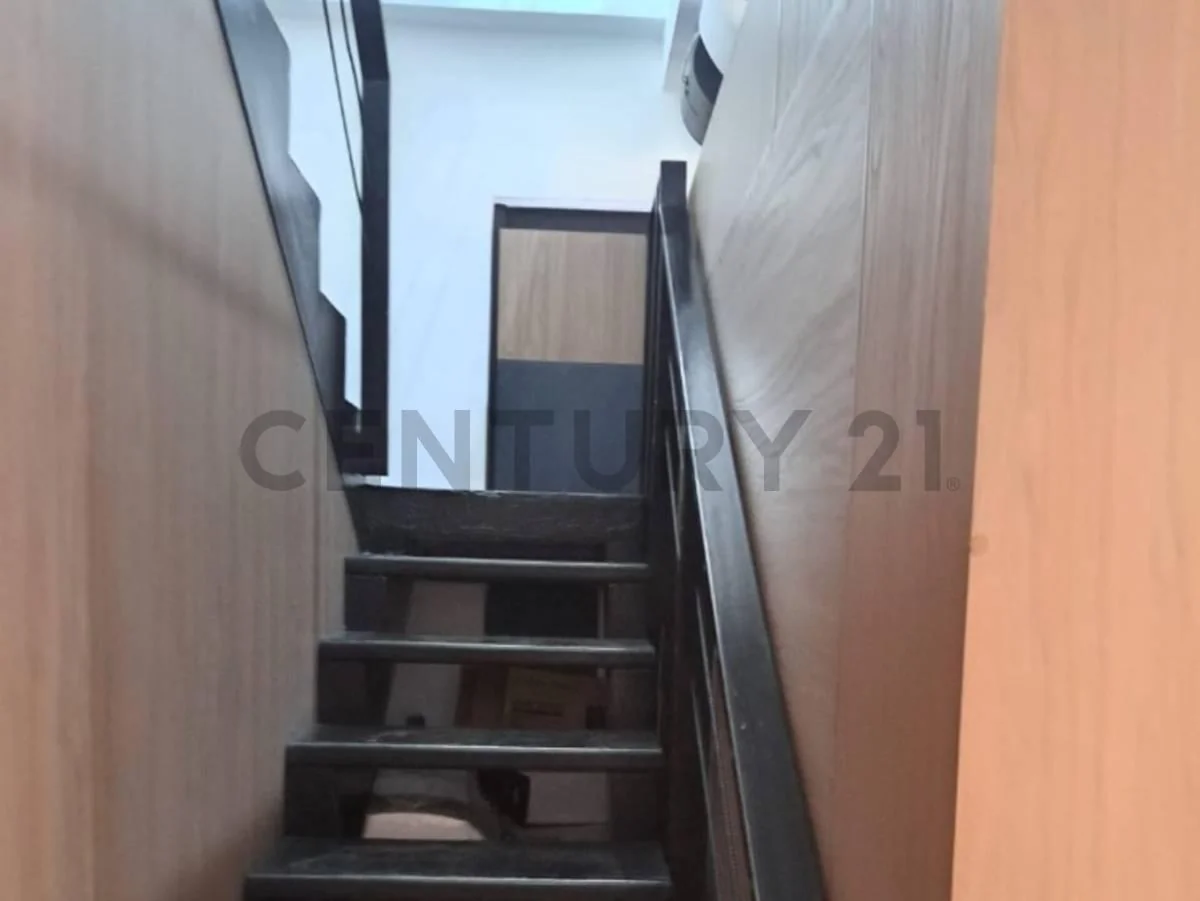Venta Oficina Comercial en Edificio Plaza Proyecto, Vía Samborondón, Guayas — imagen 2