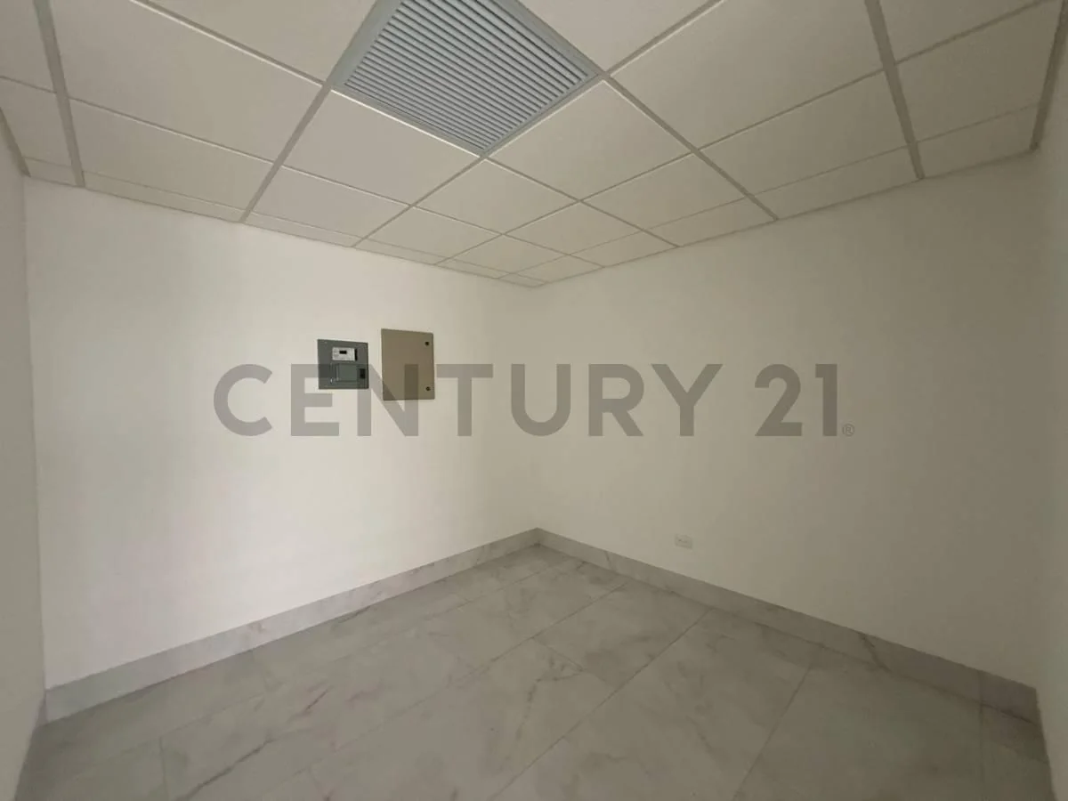 Venta de Oficina en Ciudad Millenium, Titanium 1, Guayas — imagen 3