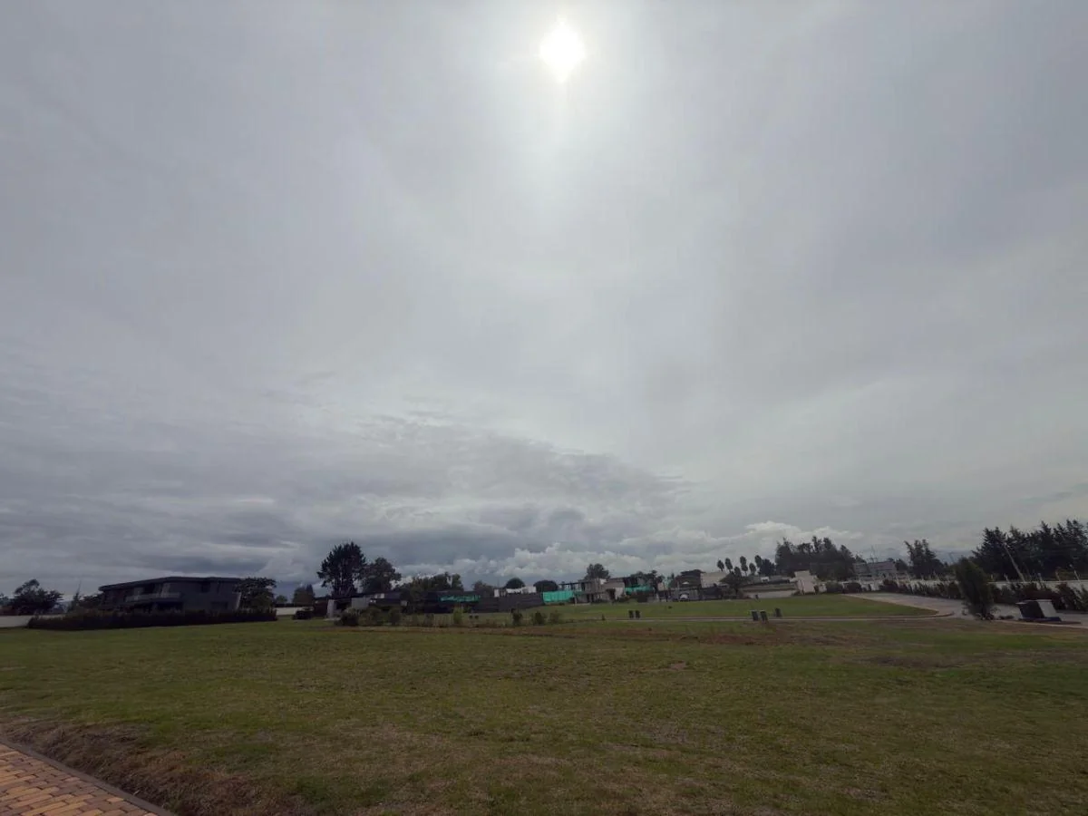 Terreno de Venta, Plano, Dentro de Urbanización Exclusiva, Puembo, Precio de Oportunidad. Provincia de Pichincha — imagen 2