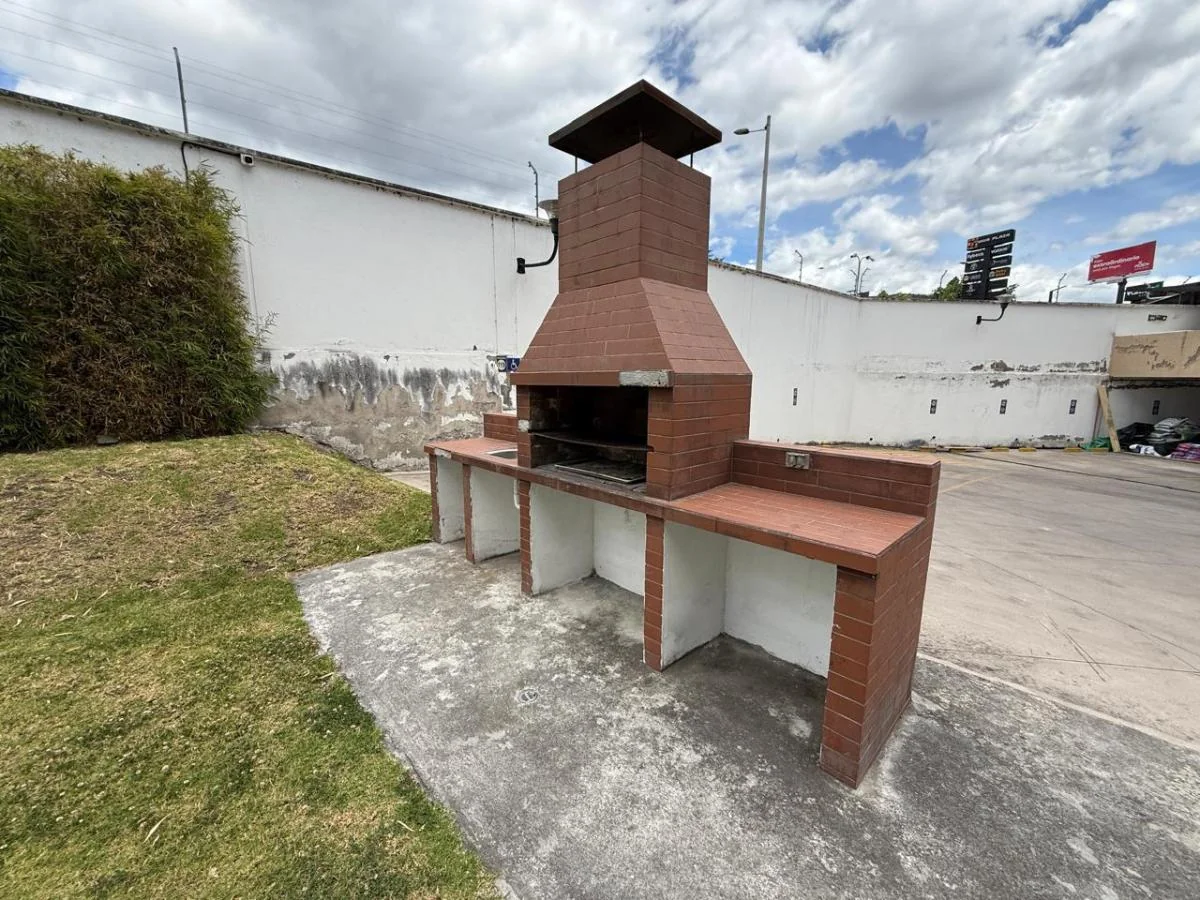 De Oportunidad, Venta de Departamento en Tumbaco – Cerca de La Ruta Viva — imagen 2