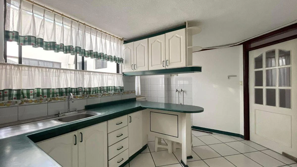 Vendo Departamento Abrigado, 3 Dorm., Garage: La Cofavi - La Rumiñahui — imagen 2