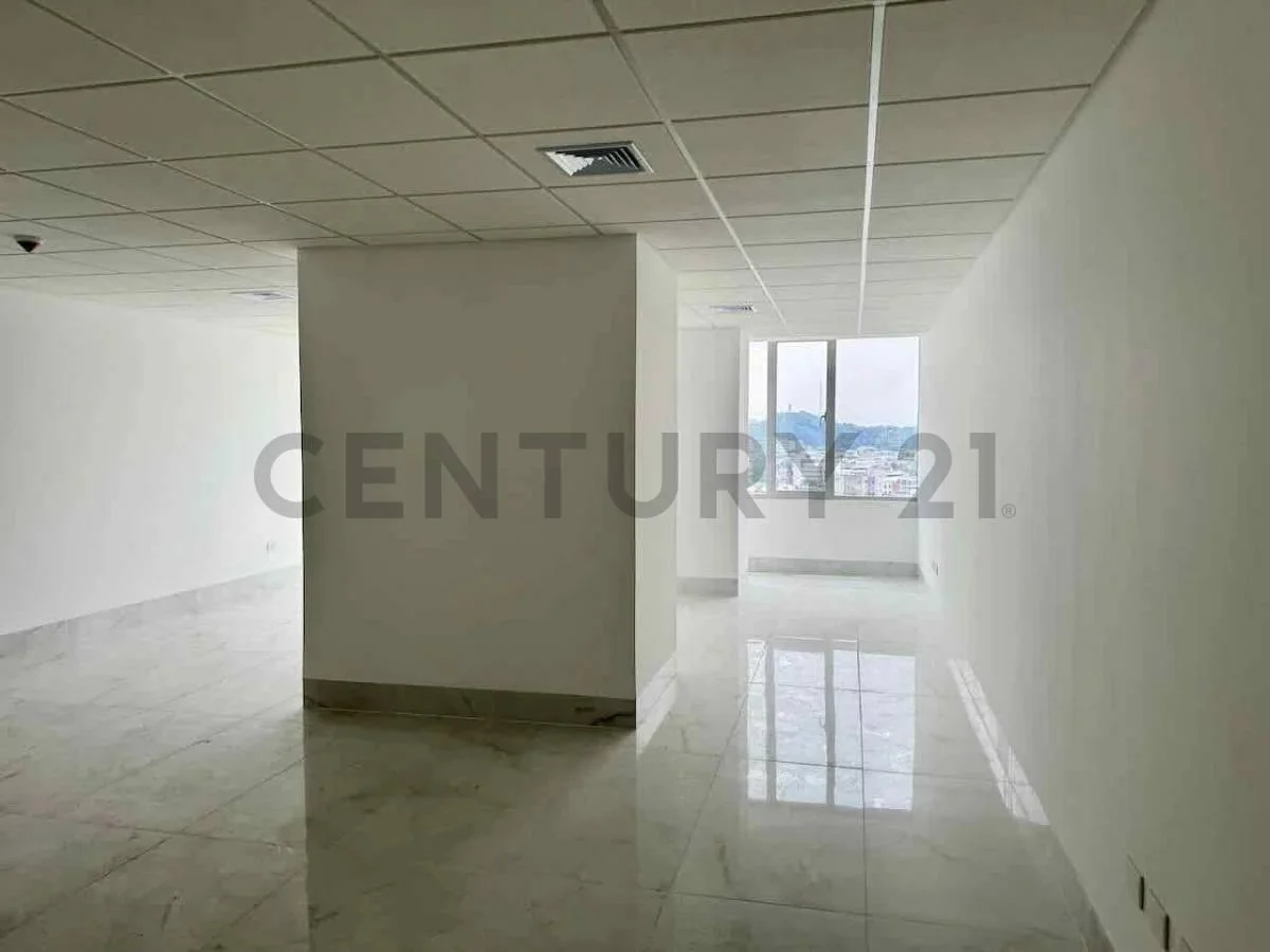 Venta Oficina Comercial en Torre Millenium, Guayas — imagen 3