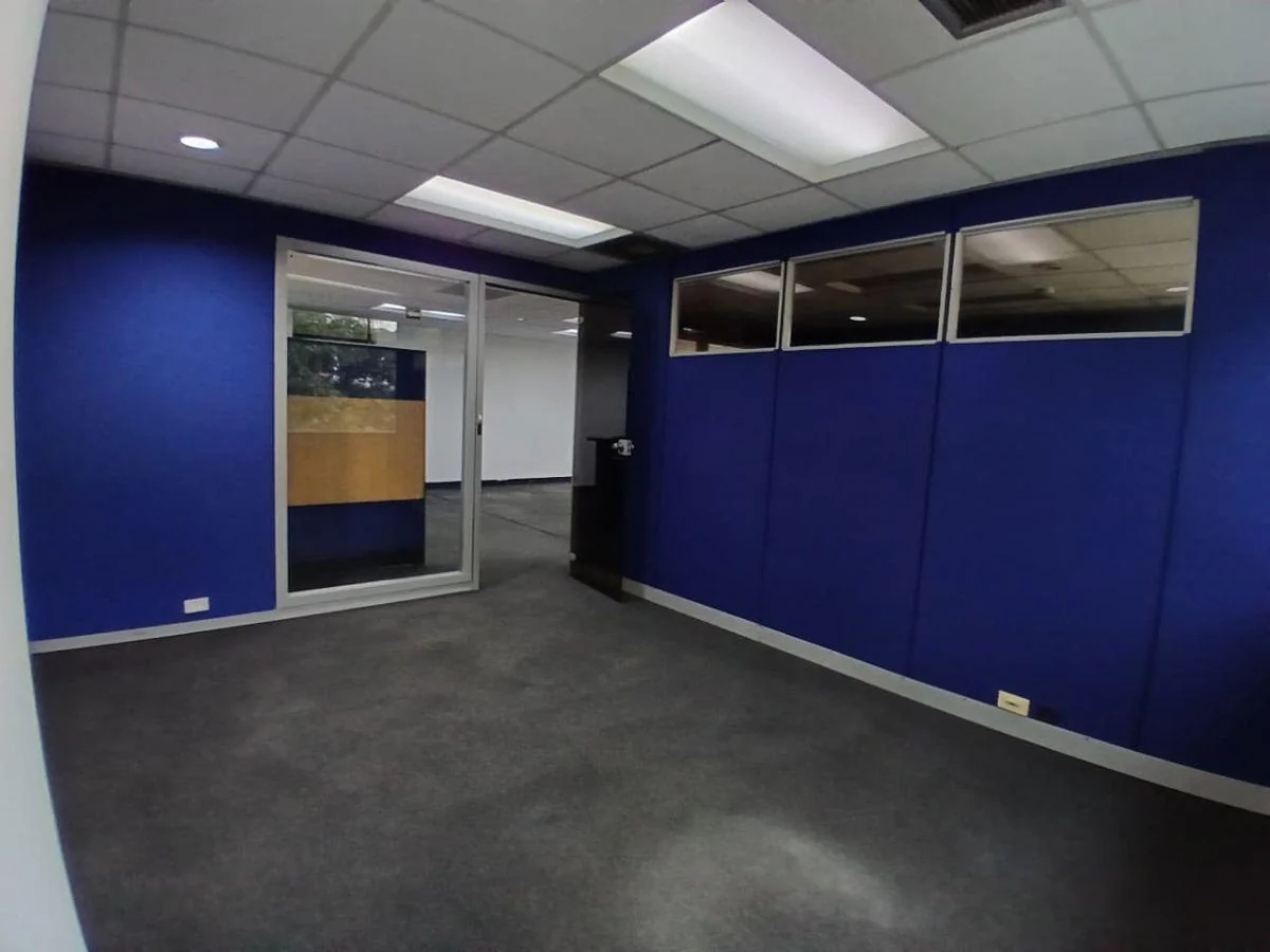 Vendo o Arriendo 3 Oficinas Juntas en Edificio Corporativo - Sector Cerca a Naciones Unidas — imagen 5