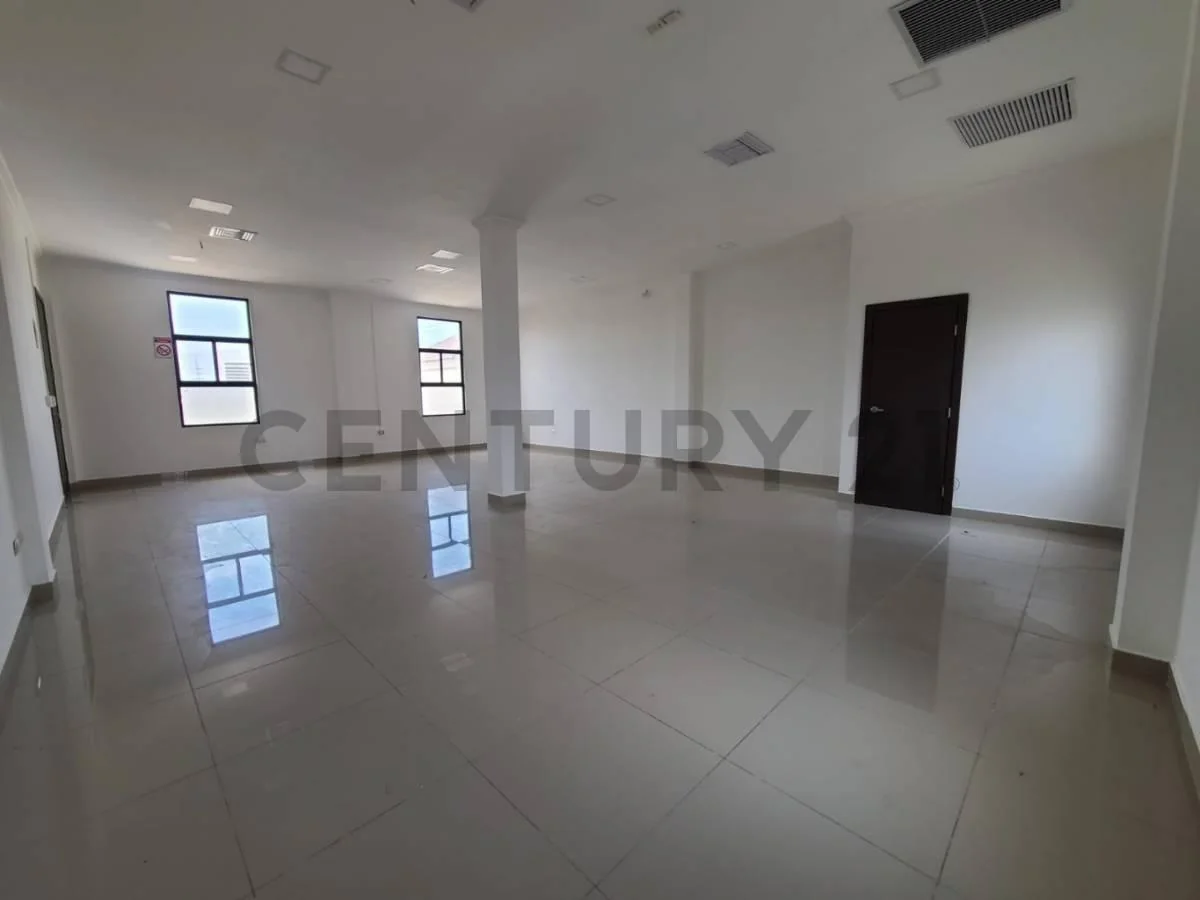 Venta de Oficina Comercial en Plaza Sambocity, La Aurora, Guayas — imagen 3