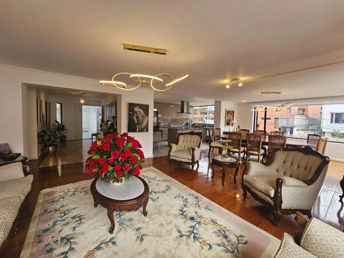 Venta Departamento 261 m², 3 Habitaciones, Sector Granda Centeno, Quito Tenis Hípico 3 Parqueaderos — imagen 4