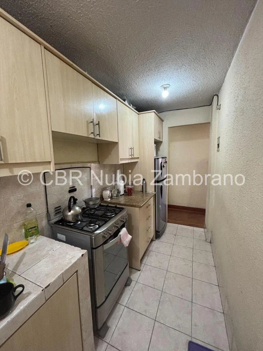 Departamento en Conjunto con Seguridad, 3 Dorm. 2 Baños, Parqueadero, Sector La Ofelia — imagen 4