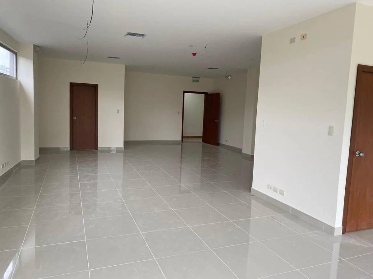 Kennedy Norte - Condominio San José - Vendo Oficina - Frente - Parque Lineal, Guayas — imagen 4