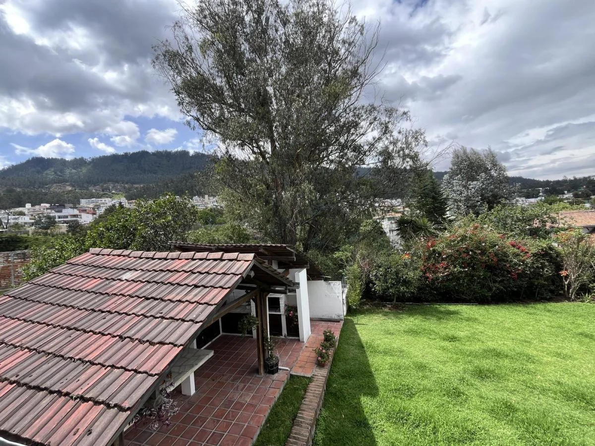 Departamento de Venta Dentro de Miravalle 2 Cumbayá — imagen 2