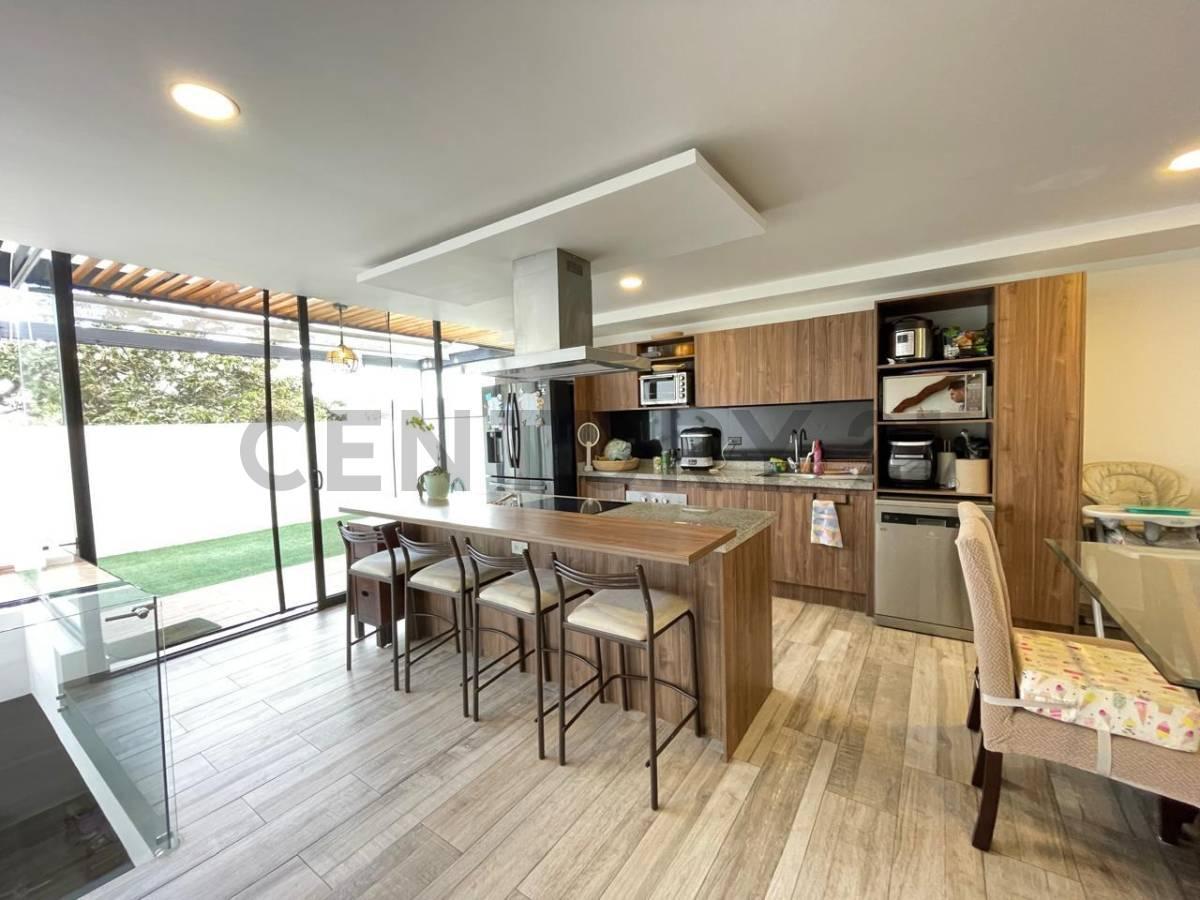 En Venta Departamento Duplex con Patio en Conjunto Privado. Sector Tumbaco — imagen 10