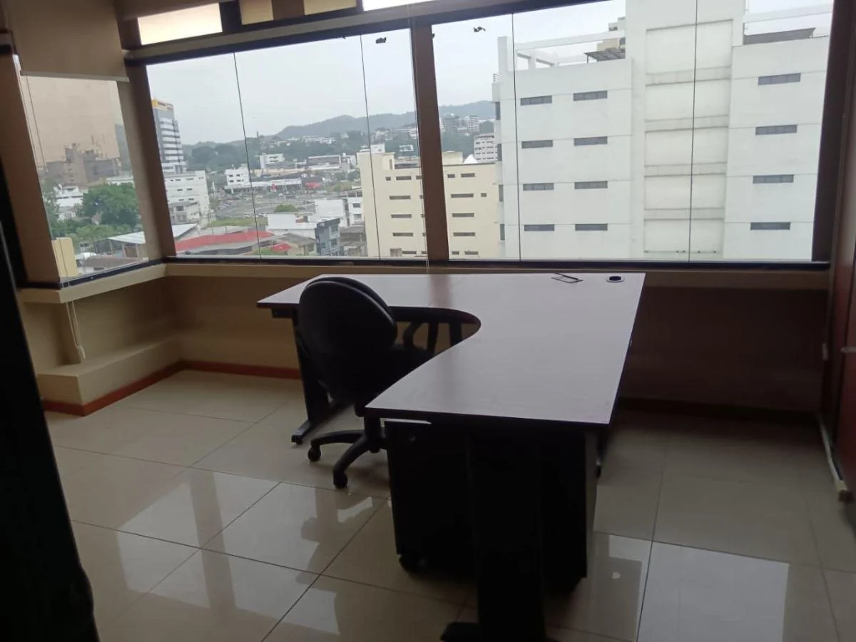 Vendo Oficina en El Edificio Torres del Norte, Guayas — imagen 5