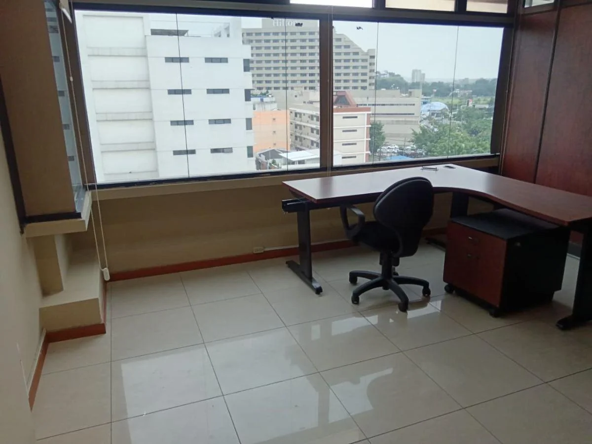 Vendo Oficina en El Edificio Torres del Norte, Guayas — imagen 4