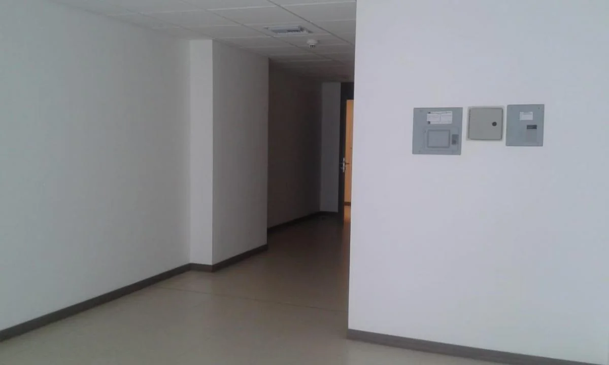 Venta de Oficina - Emporium - Puerto Santana, Guayas — imagen 3
