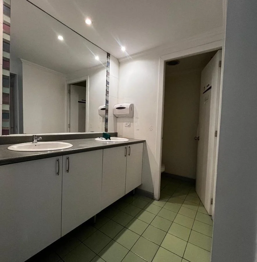 Vendo Oficina, Consultorio, Sector Carolina — imagen 4