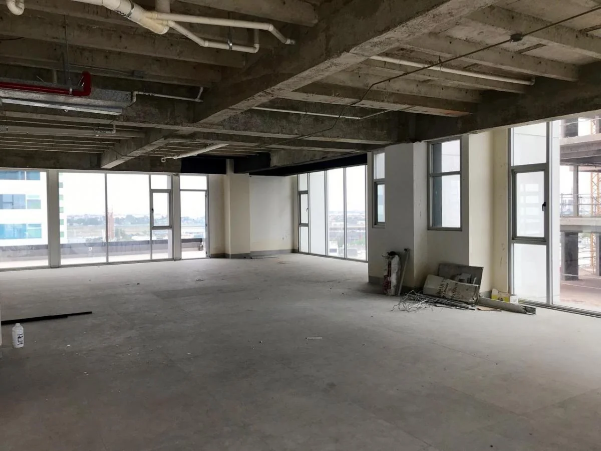 Av Constitucion. Vendo Oficina de 320 m² de Estreno, Guayas — imagen 4