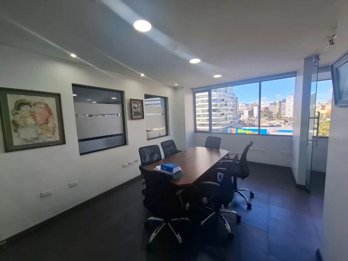 Venta Oficina Comercial de 150 m² en Venta en Centro Norte Amazonas y Naciones Unidas — imagen 5