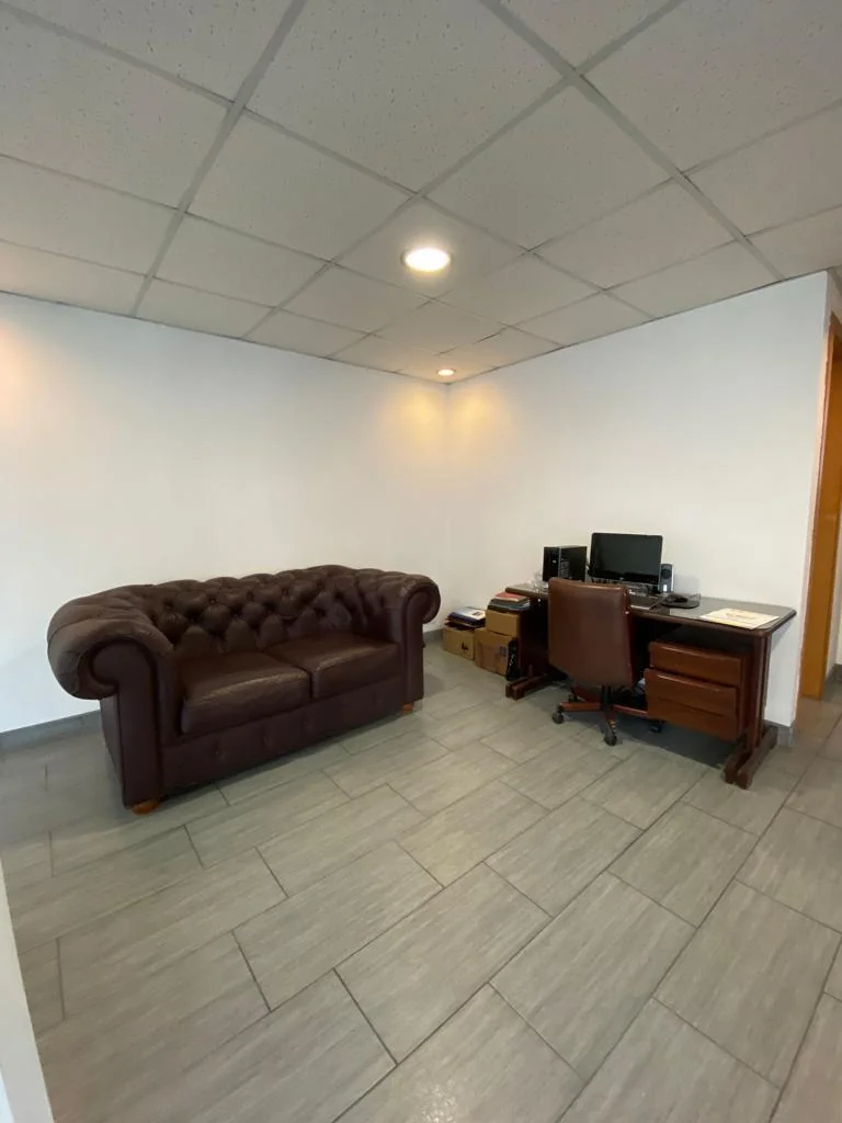 Venta Súper Oficina 60 m² - Megamaxi — imagen 2