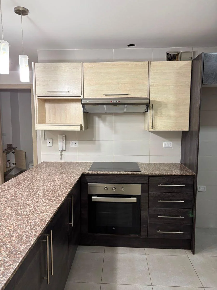 Hermoso Departamento de Venta, Av 9 de Octubre, La Pradera, Iñaquito — imagen 2