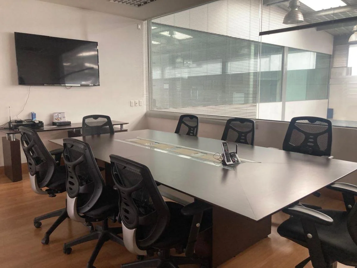 Vendo Oficinas en Zona Industrial — imagen 3