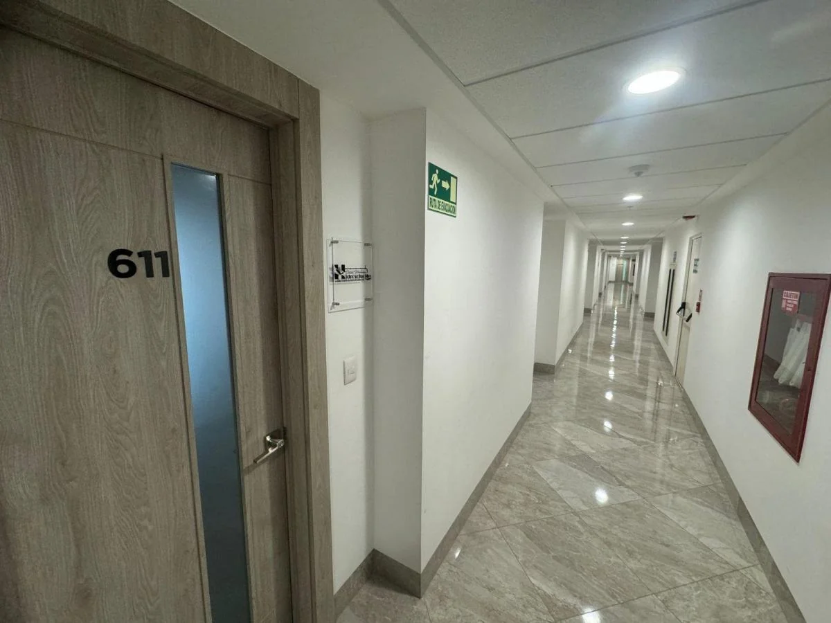 Oficina en Platinum 1 en Ciudad Millenium en La Aurora, Guayas — imagen 2