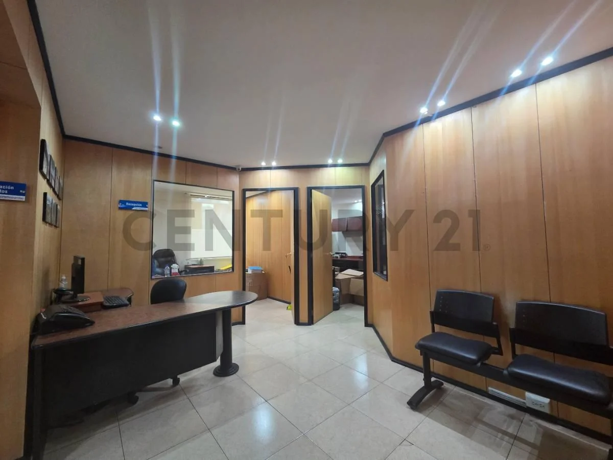 Oficina Amoblada en Venta Sector Carolina — imagen 3