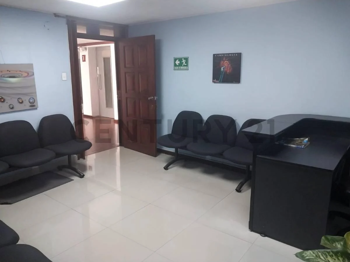 En Venta Consultorio Médico en Edificio San Francisco – Sector Baca Ortiz — imagen 10