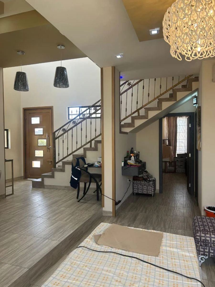 Casa en Venta en Urb El Condado Vicolinci, en Av León Febres Cordero La Aurora, Guayas — imagen 3