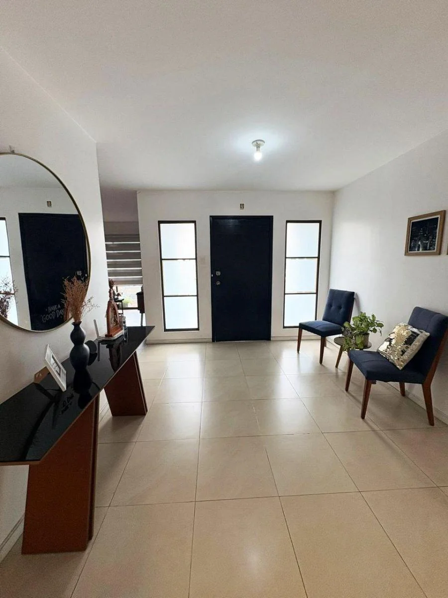 Casa en Venta en Urbanización La Rioja - Av Leon Feberes Cordero (Rg), Guayas — imagen 5