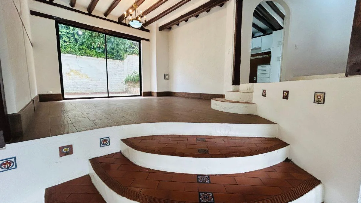 Casa de 342 m² con 3 Habitaciones en Venta en Sangolquí — imagen 4