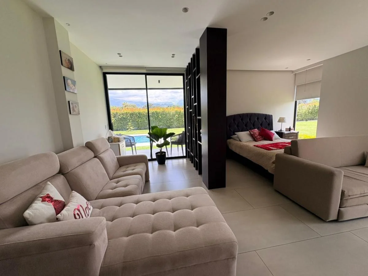 Casa en Venta Guayabamba 2549 m² Sector Bello Horizonte — imagen 2