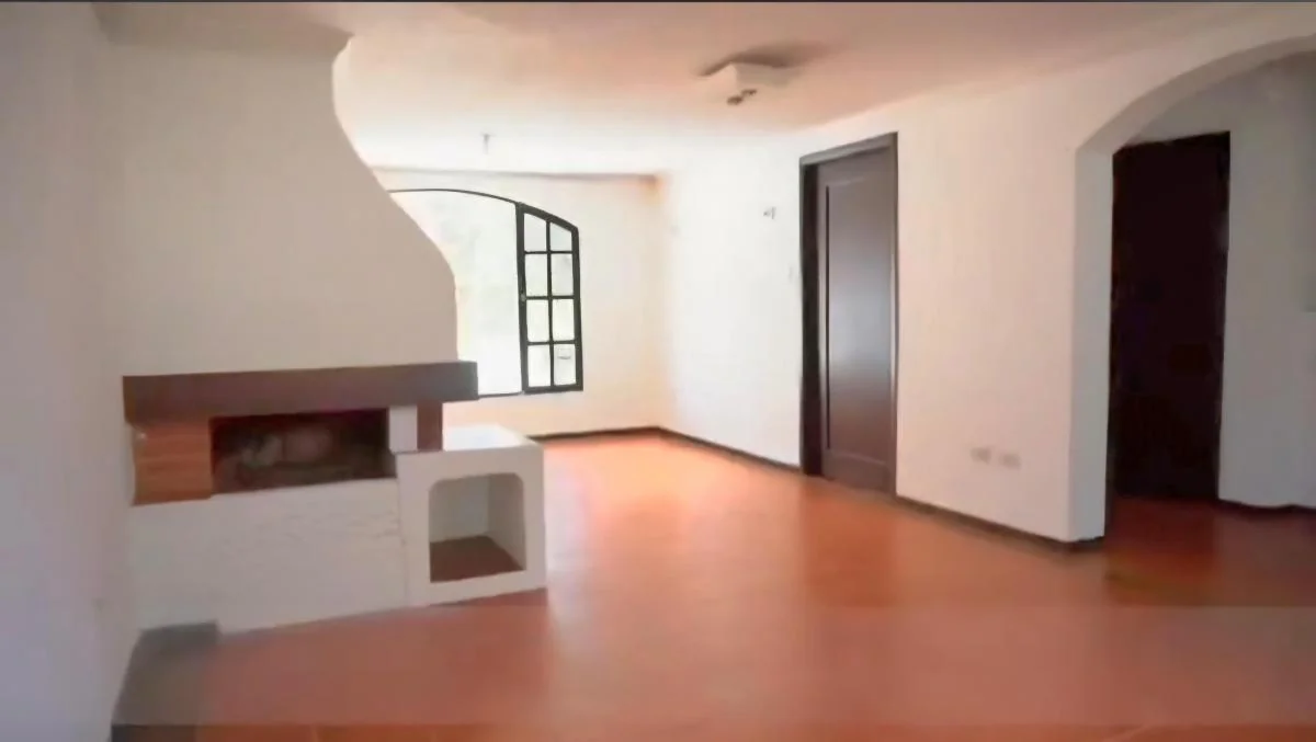 Vendo Casa Estilo Español 3 Dorm. y un Altillo Sector Ex Colegio Eintein Cerca de La Univ. Sek — imagen 5