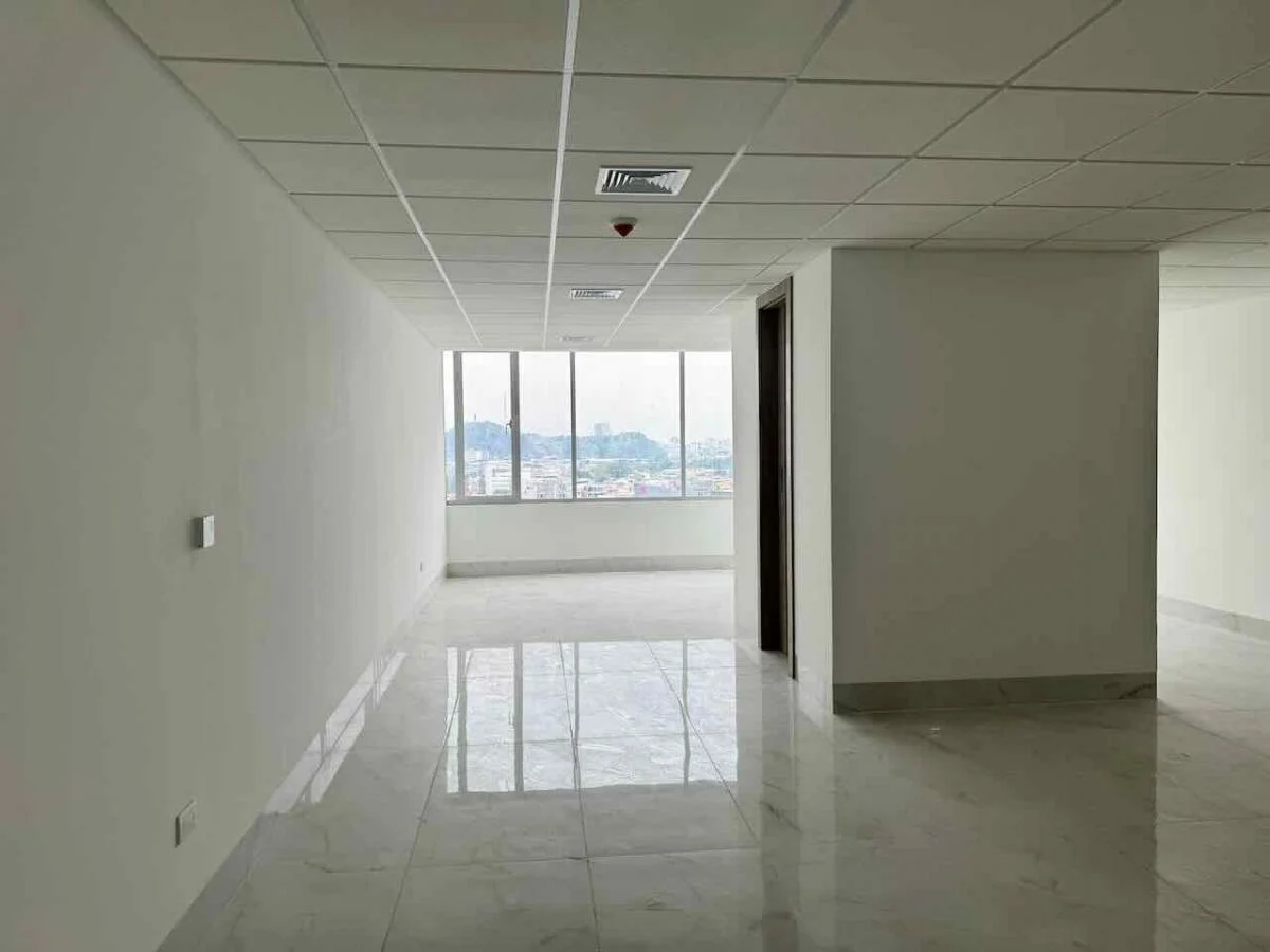 Av Francisco de Orellana. Torre Millenium. Estrene Oficina, Guayas — imagen 10