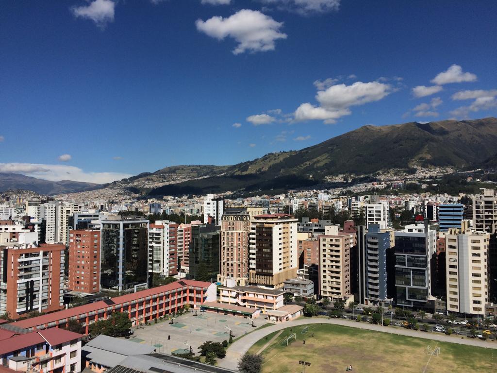 Hermosa Oficina Vista Panorámica - Av República del Salvador — imagen 4
