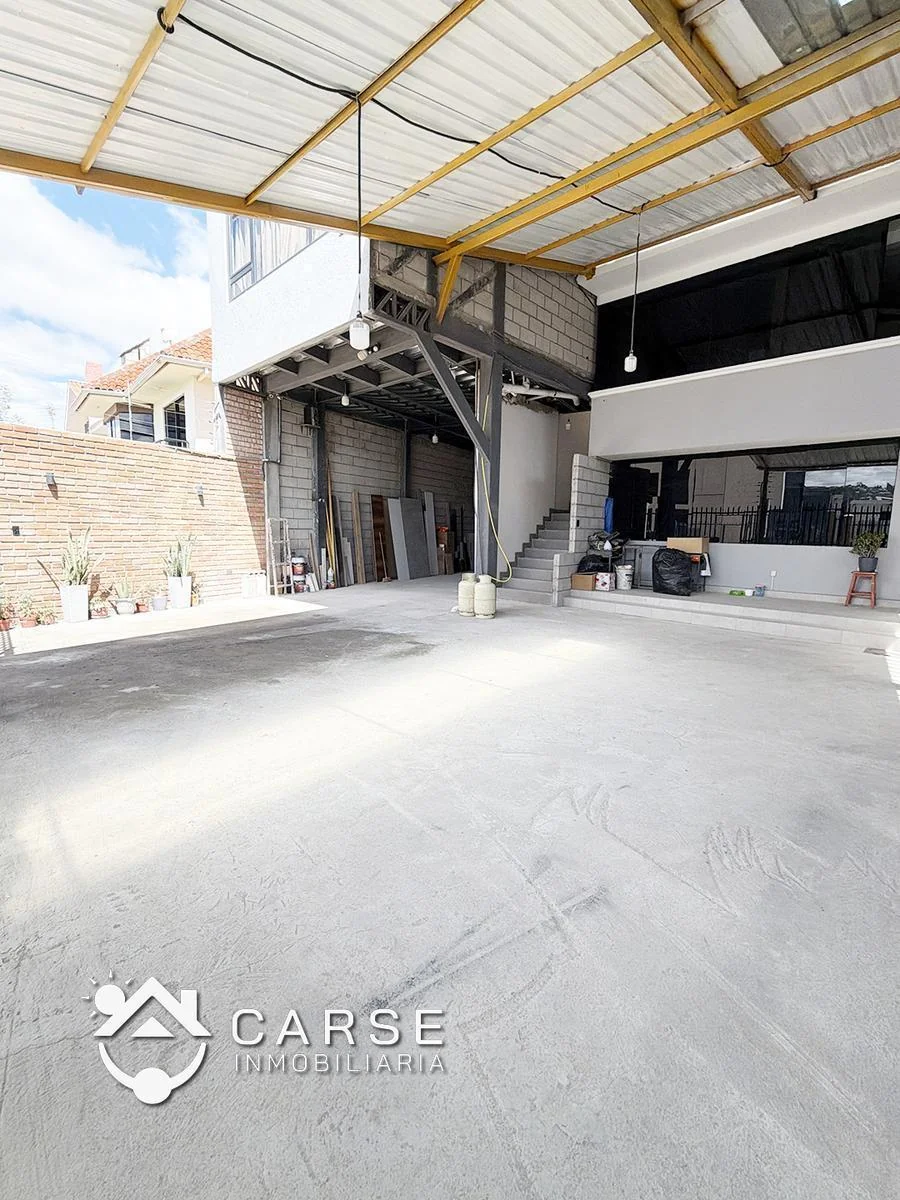 Se Vende Amplia Propiedad de 3 Departamentos y Local Comercial a 2 Cuadras de La Ricardo Duran, Azuay — imagen 5