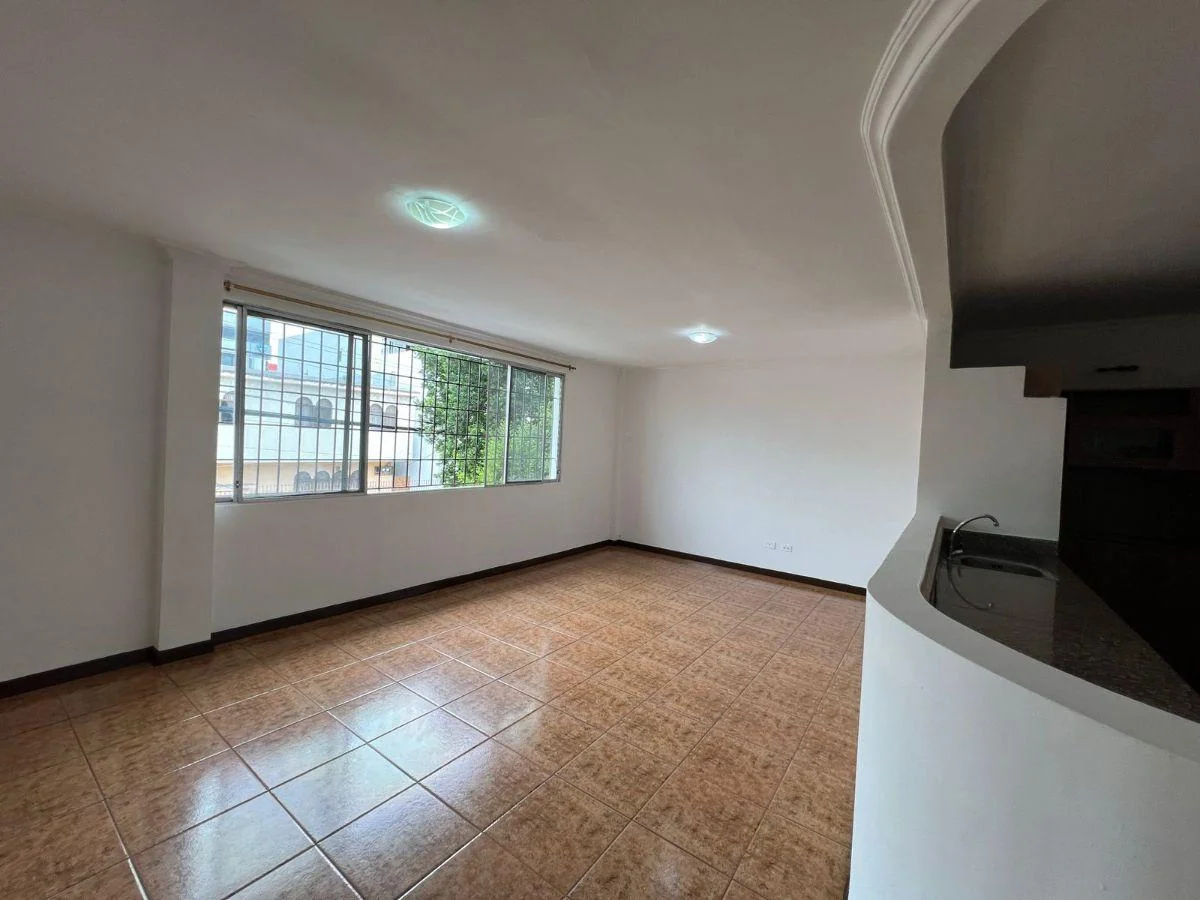 Casa Rentera de 366 m² con 4 Unidades en Venta en Ciudadela Albatros, Norte de Guayaquil, Guayas — imagen 5