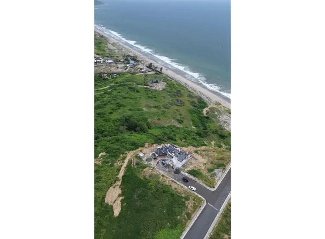 Terreno en venta en Manta — imagen 1
