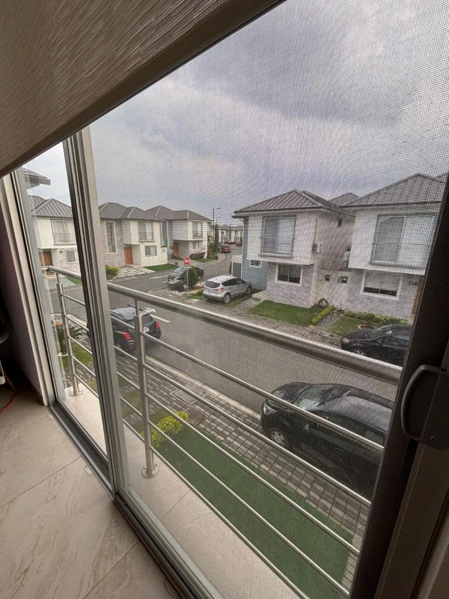 Casa en Venta Vistana 1000 - T. del Valle, Guayas — imagen 2