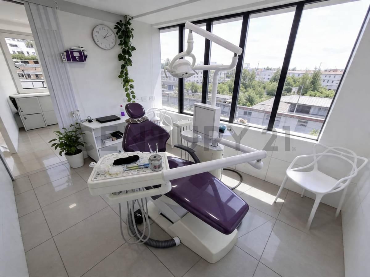 En Venta Amplia Oficina De135 m², 3 Parqueaderos en La Carolina en Lashyris Vista — imagen 8