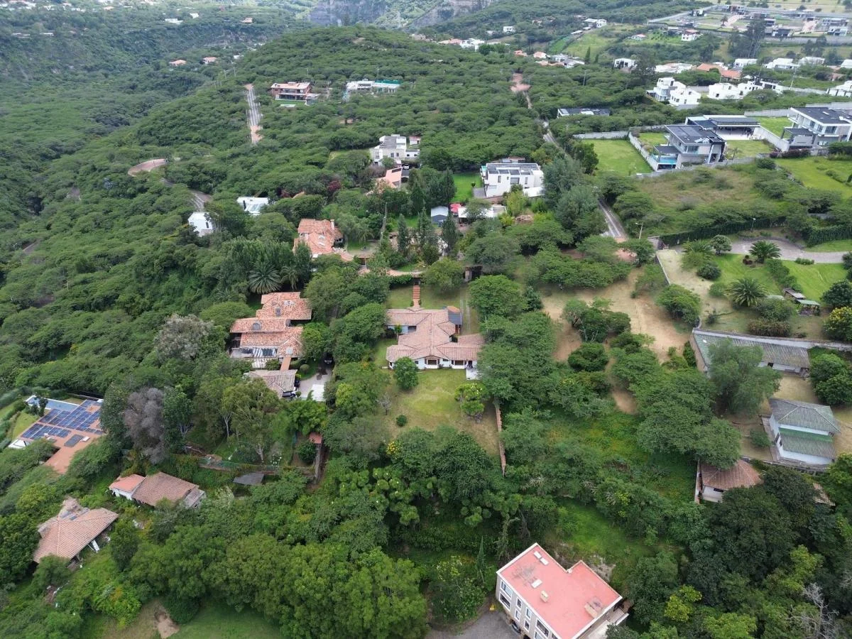 Casa de Venta con Gran Terreno Ubicada Dentro de La Urbanización Viña del Río, Exclusividad — imagen 3