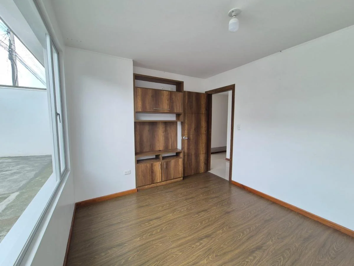Propiedad con 2 Departamentos y Suite en Venta en Locoa, Latacunga, Cotopaxi — imagen 4