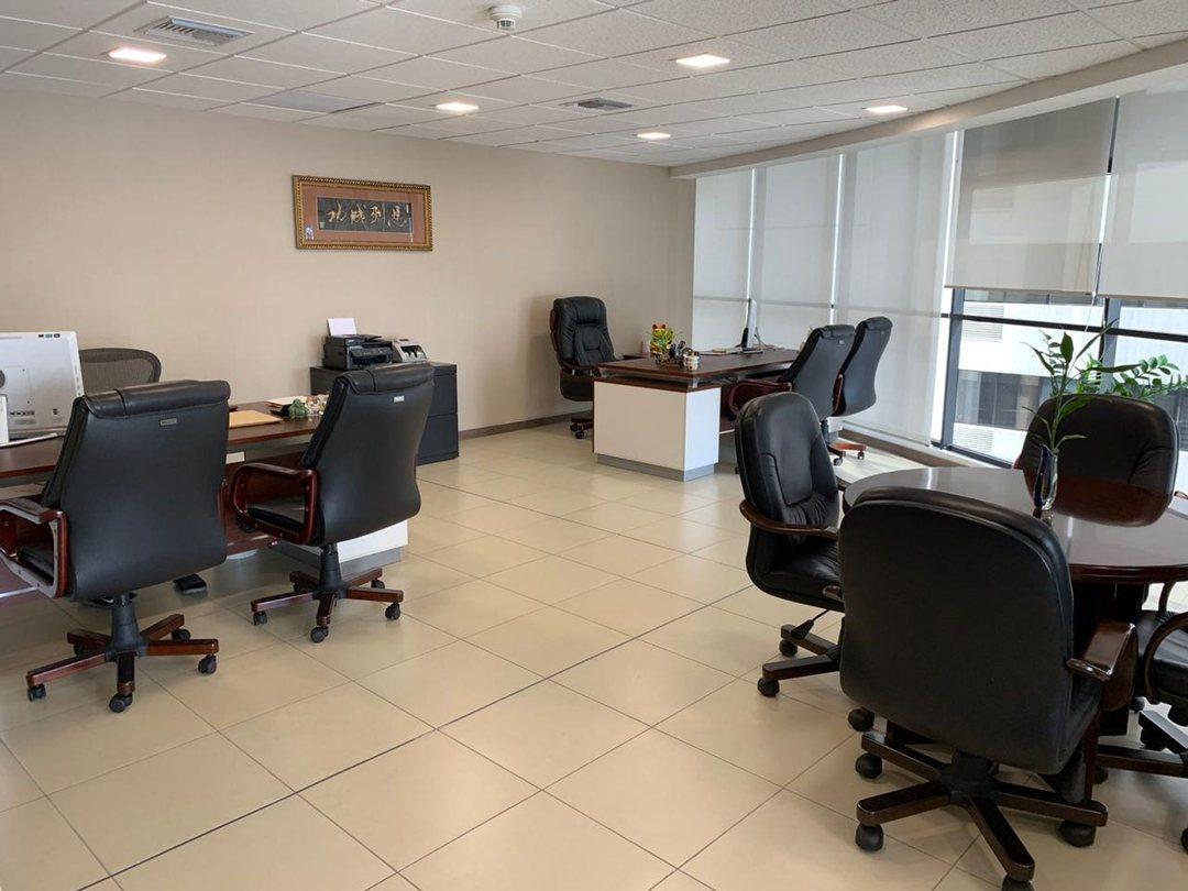 Oficina en Venta en Edifico Emporium con Rentabilidad - K. Aguirre, Guayas — imagen 7