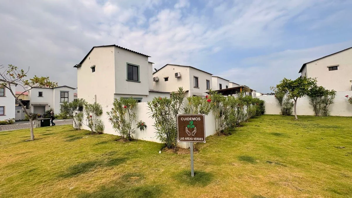 Venta Casa Esquinera Urb La Rioja Etapa La Mancha (A Estrenar), Guayas — imagen 5