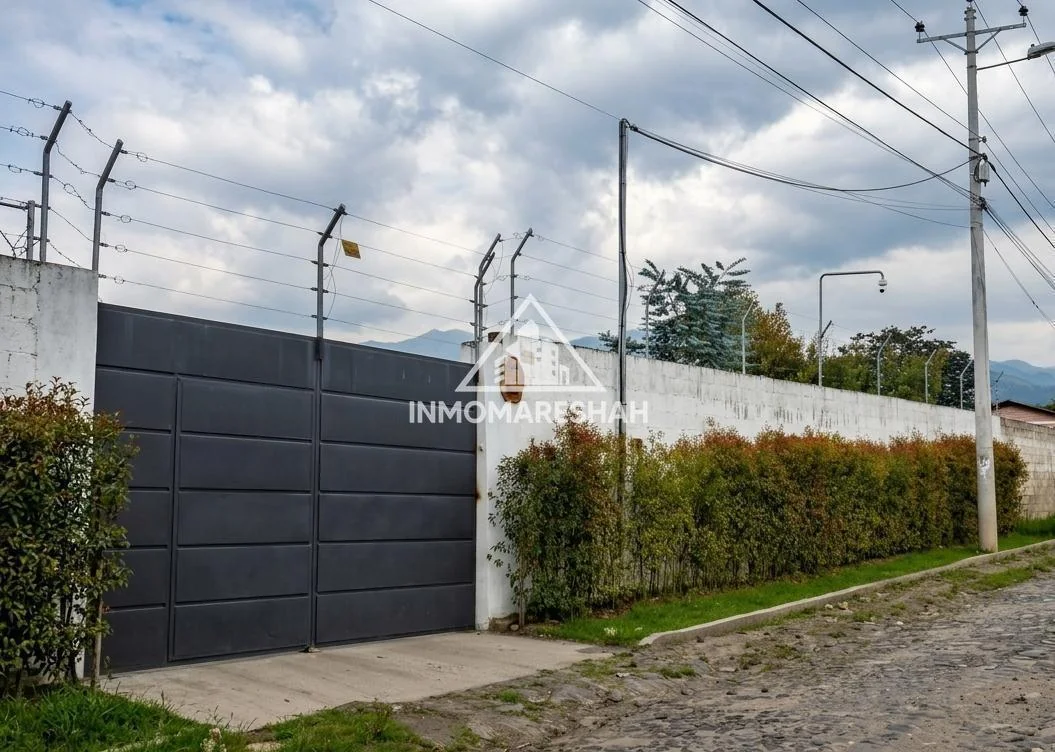 Quinta de Oportunidad con 2 Casas con Acabados de Primera en Guayllabamba — imagen 5