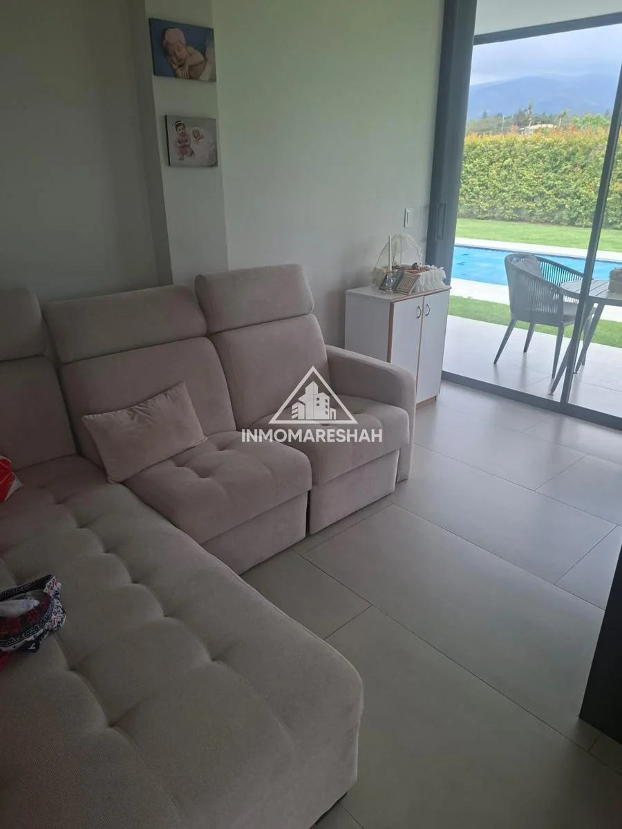 Quinta de Oportunidad con 2 Casas con Acabados de Primera en Guayllabamba — imagen 3
